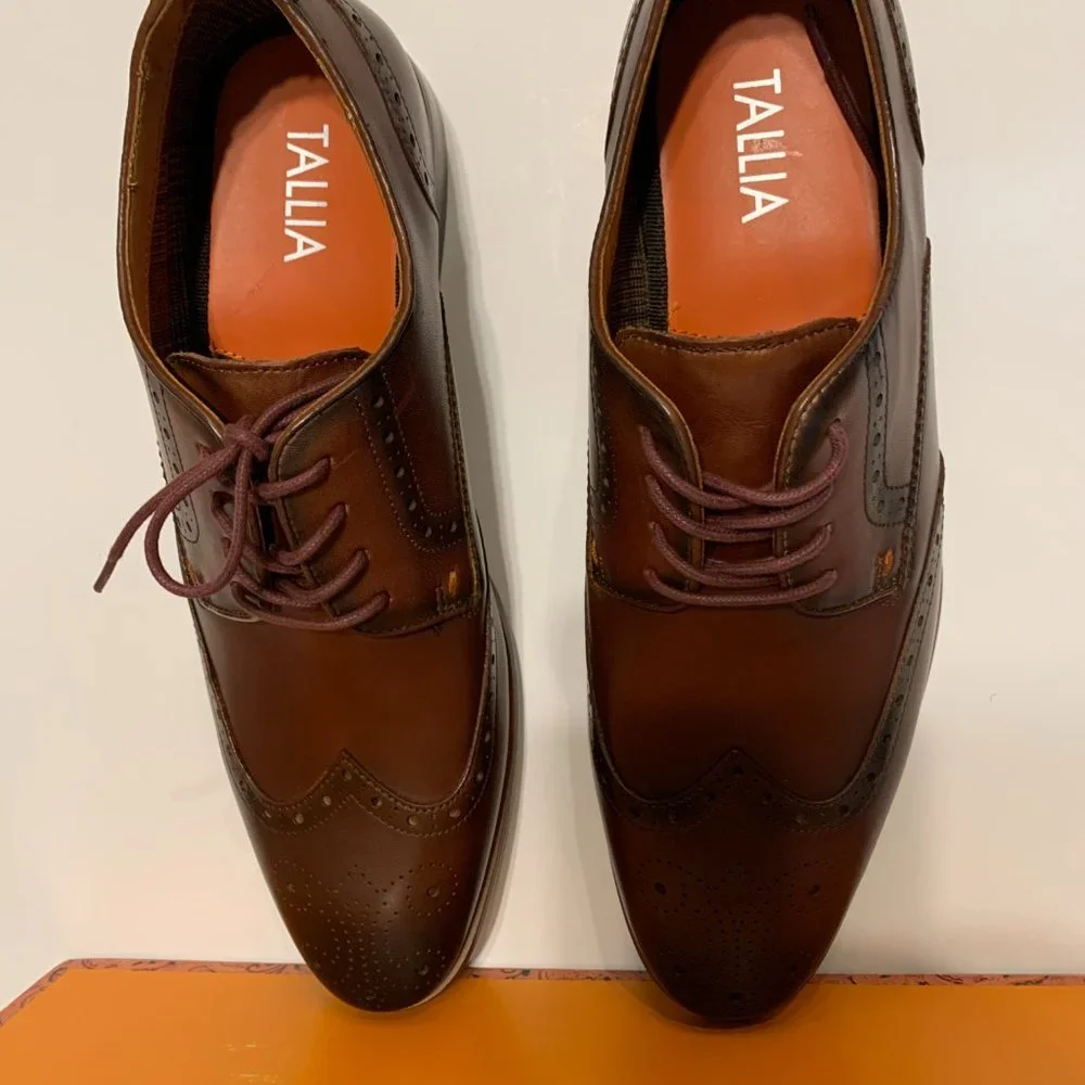 TALLIA Vitale Leather Wingtip Derby size: 9.5M - Picture 10 of 10